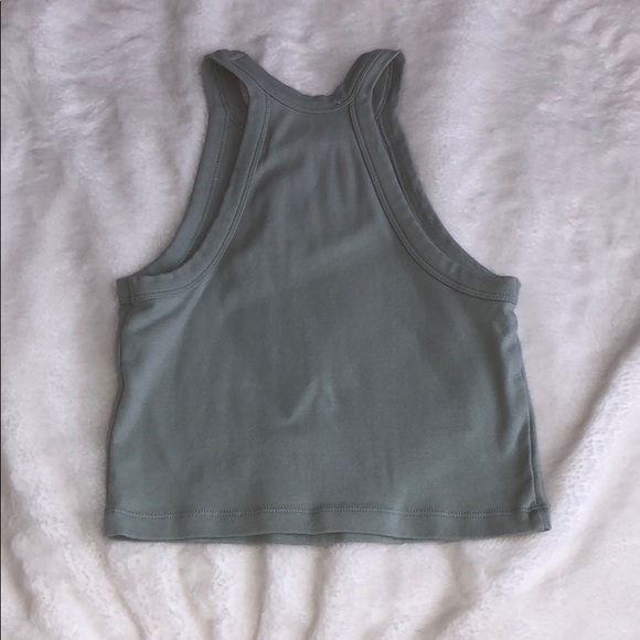 3 crop-tops - Picture 2 of 4